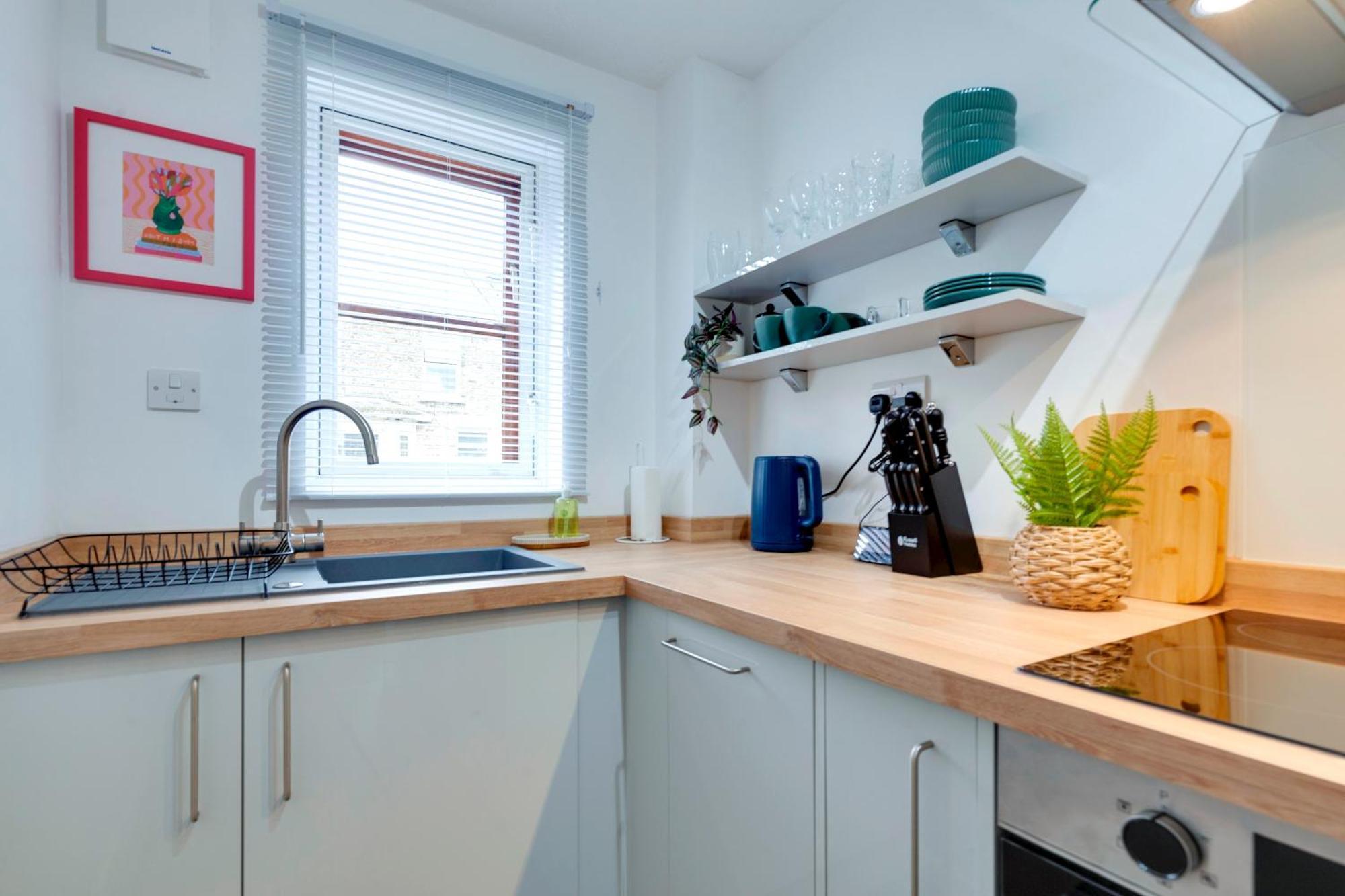 Pass The Keys Stylish And Modern Flat Next To Station * Cambridge (Cambridgeshire)